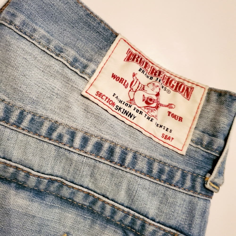 True Religion Distressed Skinny jean